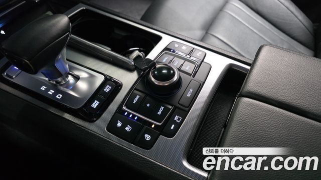 Genesis G80 3.3 GDI AWD Premium Luxury 2019 — фото 28