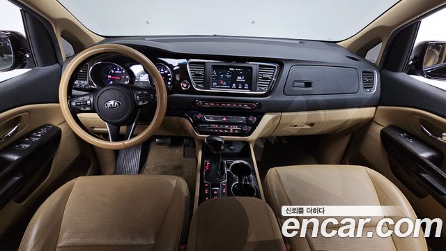 Kia Carnival 11-Seater Prestige 2020 — фото 7