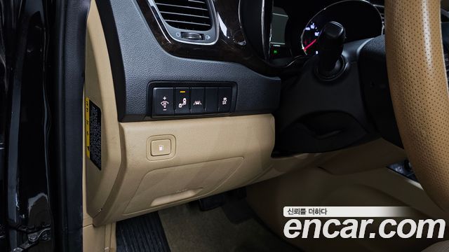 Kia Carnival 11-Seater Prestige 2020 — фото 20