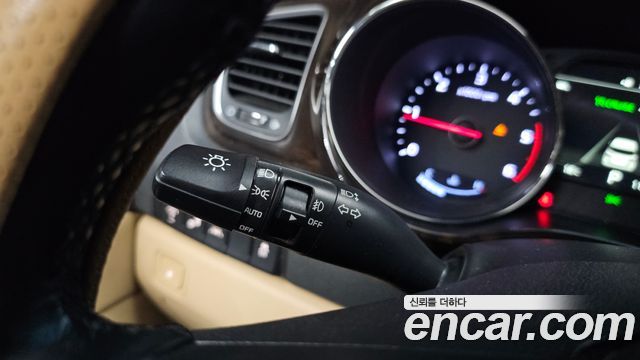 Kia Carnival 11-Seater Prestige 2020 — фото 35
