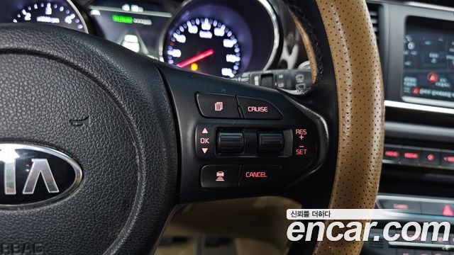 Kia Carnival 11-Seater Prestige 2020 — фото 37