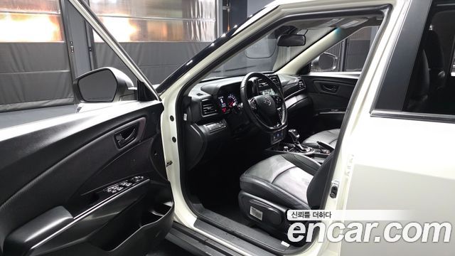 KG Mobility (SsangYong) Very New Tivoli Gasoline 1.5 2WD V3 2021 — фото 10