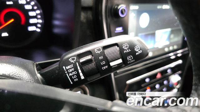 KG Mobility (SsangYong) Very New Tivoli Gasoline 1.5 2WD V3 2021 — фото 28