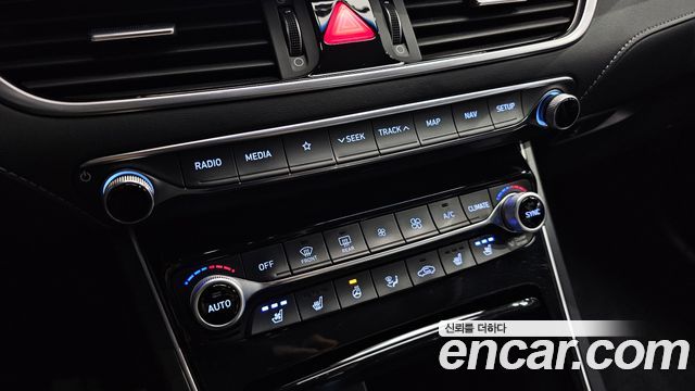 Hyundai Grandeur (IG) 3.0 Exclusive Special 2019 — фото 19