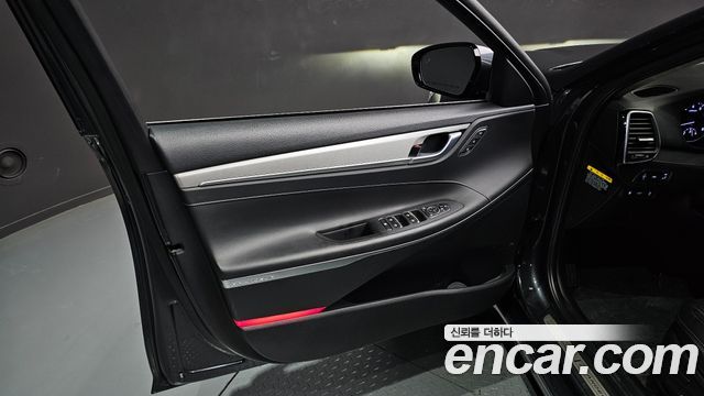 Hyundai Grandeur (IG) 3.0 Exclusive Special 2019 — фото 30