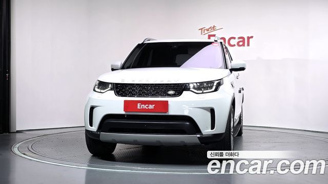 Land Rover Discovery 5 3.0 TD6 HSE Luxury 2018 — фото 3
