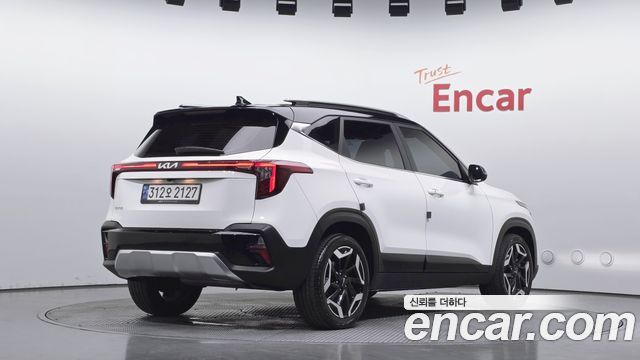 Kia Seltos Gasoline 1.6 Turbo 2WD Signature 2023 — фото 2