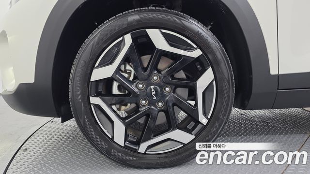 Kia Seltos Gasoline 1.6 Turbo 2WD Signature 2023 — фото 5