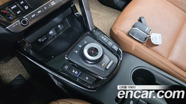 Kia Seltos Gasoline 1.6 Turbo 2WD Signature 2023 — фото 9
