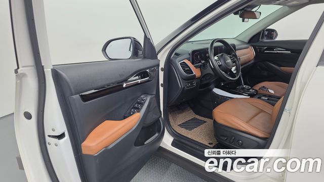 Kia Seltos Gasoline 1.6 Turbo 2WD Signature 2023 — фото 10