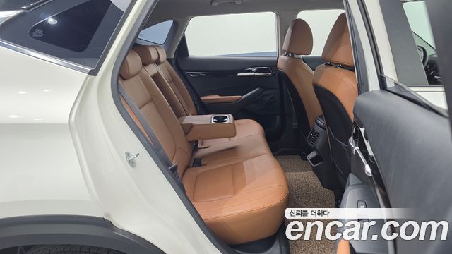 Kia Seltos Gasoline 1.6 Turbo 2WD Signature 2023 — фото 12