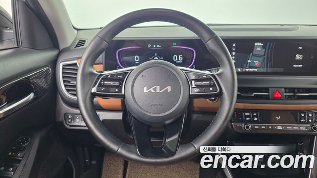 Kia Seltos Gasoline 1.6 Turbo 2WD Signature 2023 — фото 14