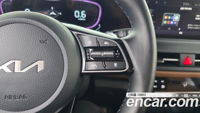 Kia Seltos Gasoline 1.6 Turbo 2WD Signature 2023 — фото 17