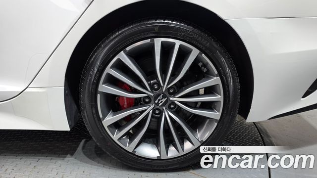 Kia Stinger 2.2 Diesel 2WD Dream Edition 2018 — фото 27