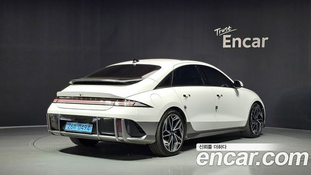 Hyundai Ioniq 6 Long Range Exclusive + 2023 — фото 2