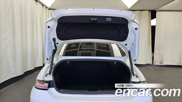 Hyundai Ioniq 6 Long Range Exclusive + 2023 — фото 20