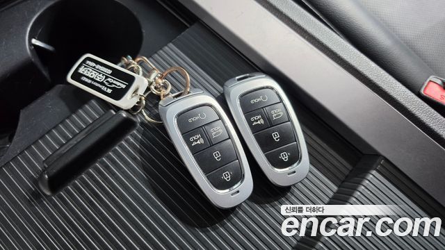 Hyundai Staria Cargo 5-Seater Modern 2023 — фото 17