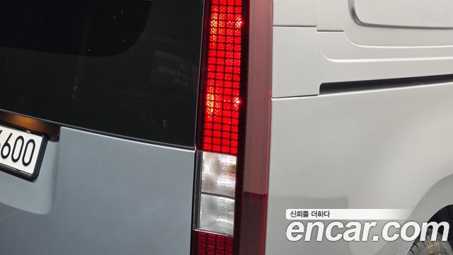 Hyundai Staria Cargo 5-Seater Modern 2023 — фото 23