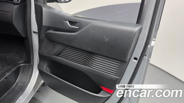 Hyundai Staria Cargo 5-Seater Modern 2023 — фото 25