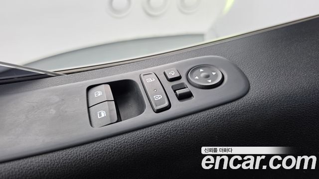Hyundai Staria Cargo 5-Seater Modern 2023 — фото 29