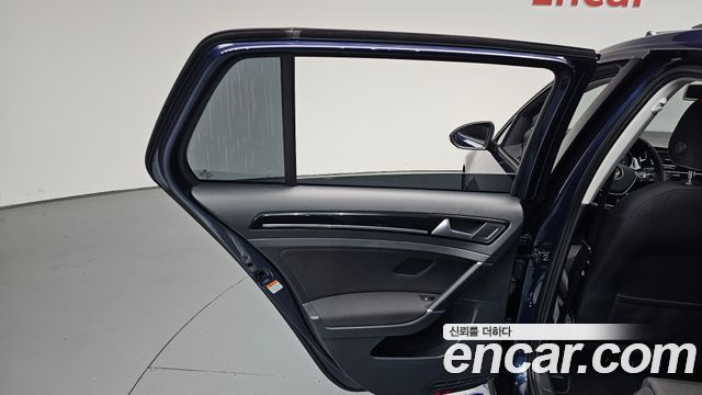 Volkswagen Golf (VII) 1.4 TSI 2016 — фото 25