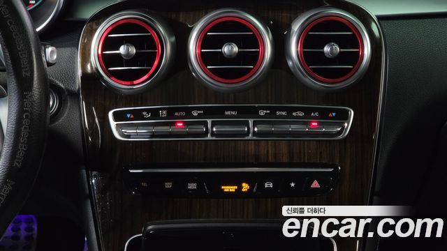 Mercedes-Benz GLC-Class (X253) GLC300 4MATIC 2020 — фото 12