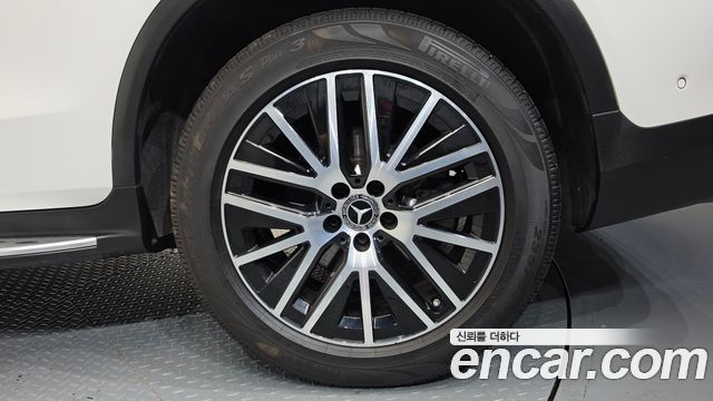 Mercedes-Benz GLC-Class (X253) GLC300 4MATIC 2020 — фото 21