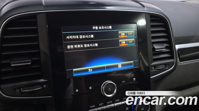 Renault Korea QM6 Diesel 2WD RE Signature 2017 — фото 16