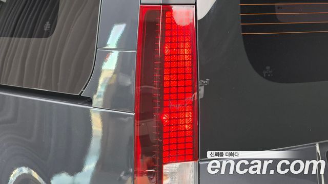 Hyundai Staria Cargo 3-Seater Modern 2022 — фото 23