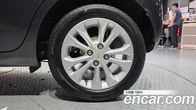 Chevrolet Spark Premier 2019 — фото 21