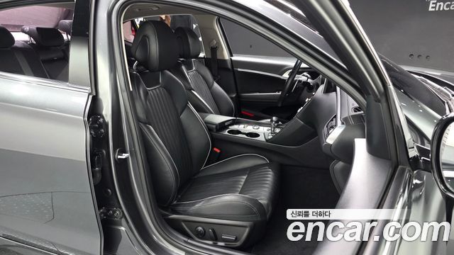 Genesis G70 2.0T AWD Elite 2019 — фото 11