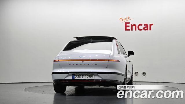 Hyundai Grandeur (GN7) 3.5 Gasoline 2WD Calligraphy 2023 — фото 4