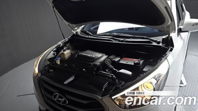 Hyundai Tucson ix Diesel(e-VGT) 2WD Modern 2015 — фото 6