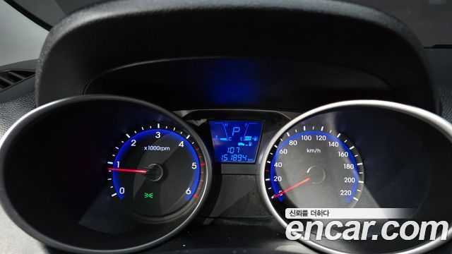 Hyundai Tucson ix Diesel(e-VGT) 2WD Modern 2015 — фото 8