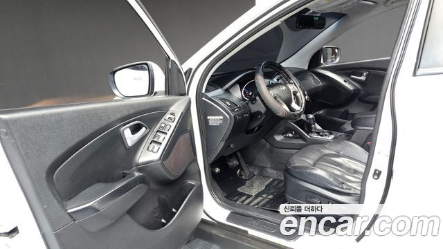 Hyundai Tucson ix Diesel(e-VGT) 2WD Modern 2015 — фото 10