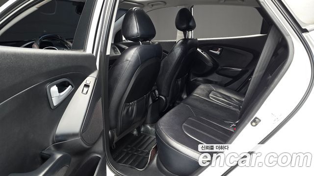 Hyundai Tucson ix Diesel(e-VGT) 2WD Modern 2015 — фото 11