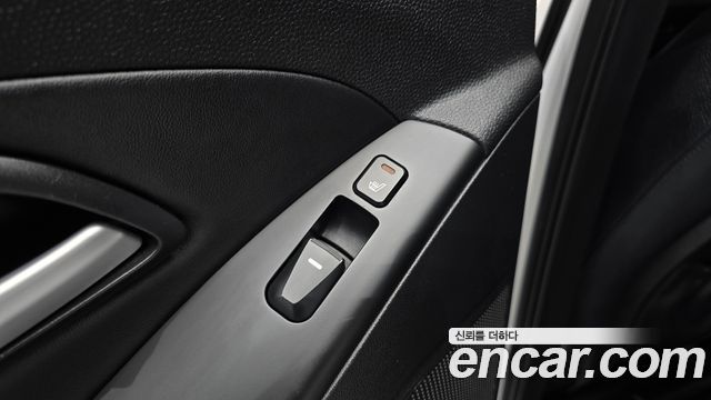 Hyundai Tucson ix Diesel(e-VGT) 2WD Modern 2015 — фото 17