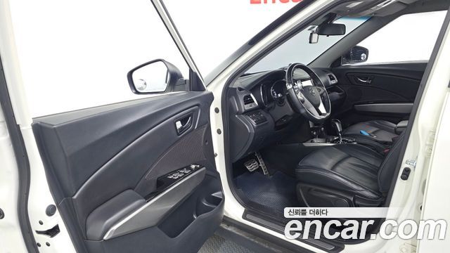 KG Mobility (SsangYong) Tivoli Diesel LX 2WD 2016 — фото 10