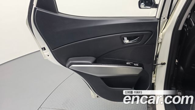 KG Mobility (SsangYong) Tivoli Diesel LX 2WD 2016 — фото 25
