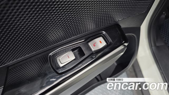 KG Mobility (SsangYong) Tivoli Diesel LX 2WD 2016 — фото 27