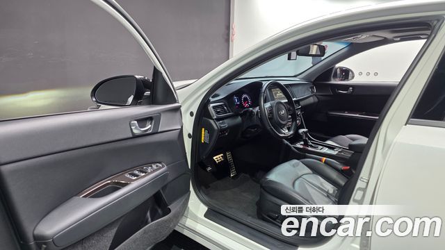 Kia K5 (II) 2.0 SX Prestige 2018 — фото 10