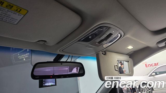 Kia K5 (II) 2.0 SX Prestige 2018 — фото 19