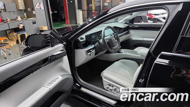 Hyundai Grandeur (GN7) 2,5 Gasoline 2WD Exclusive 2025 — фото 10