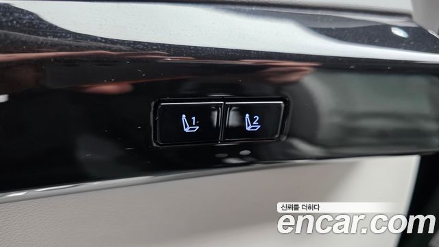 Hyundai Grandeur (GN7) 2,5 Gasoline 2WD Exclusive 2025 — фото 17