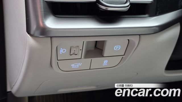Hyundai Grandeur (GN7) 2,5 Gasoline 2WD Exclusive 2025 — фото 28