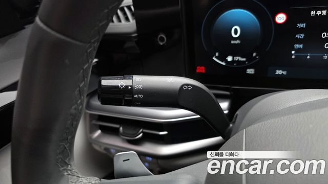 Hyundai Grandeur (GN7) 2,5 Gasoline 2WD Exclusive 2025 — фото 34