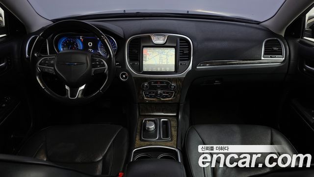 Chrysler 300C 3.6 2015 — фото 7