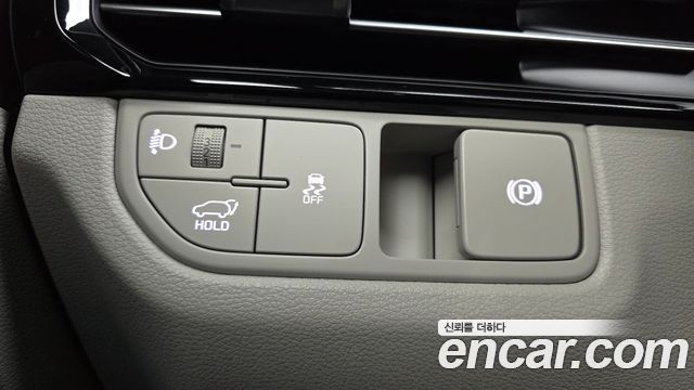 Kia Sportage (V) Gasoline 1.6 Turbo 2WD Signature 2025 — фото 19