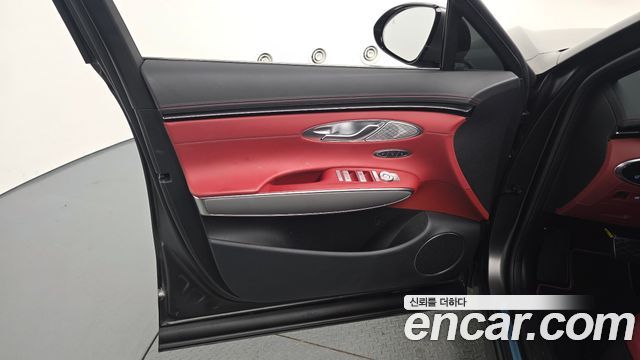 Genesis GV70 2.5T Gasoline 2WD 2025 — фото 24