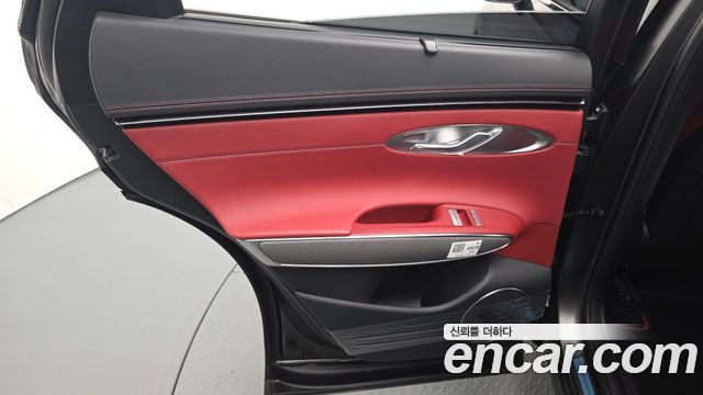 Genesis GV70 2.5T Gasoline 2WD 2025 — фото 25